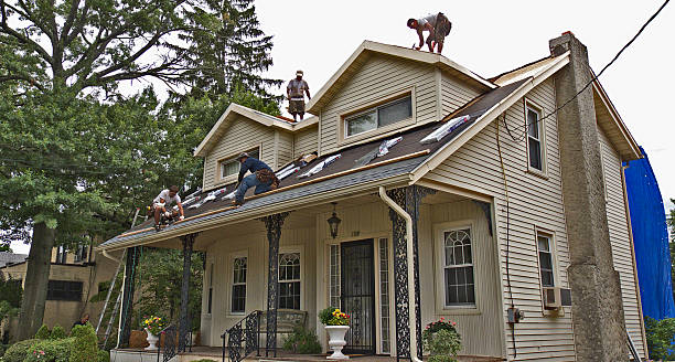 Quick and Trustworthy Emergency Roof Repair Services in Lake Of The Pines, CA